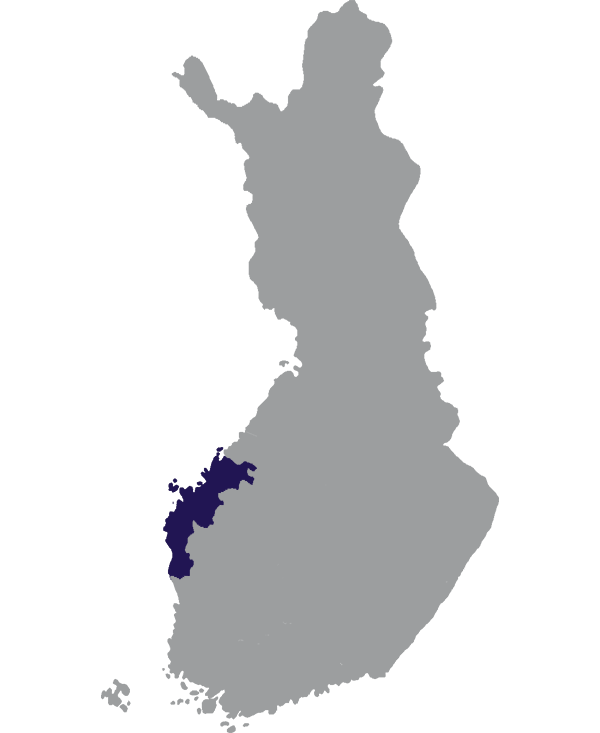 Landkaart Finland grijs met regio Österbotten donkerblauw op transparante achtergrond - 600 * 733 pixels